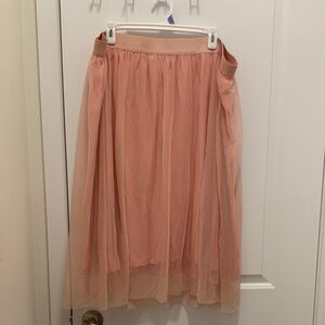 NWOT Elegant Pink Tulle Skirt